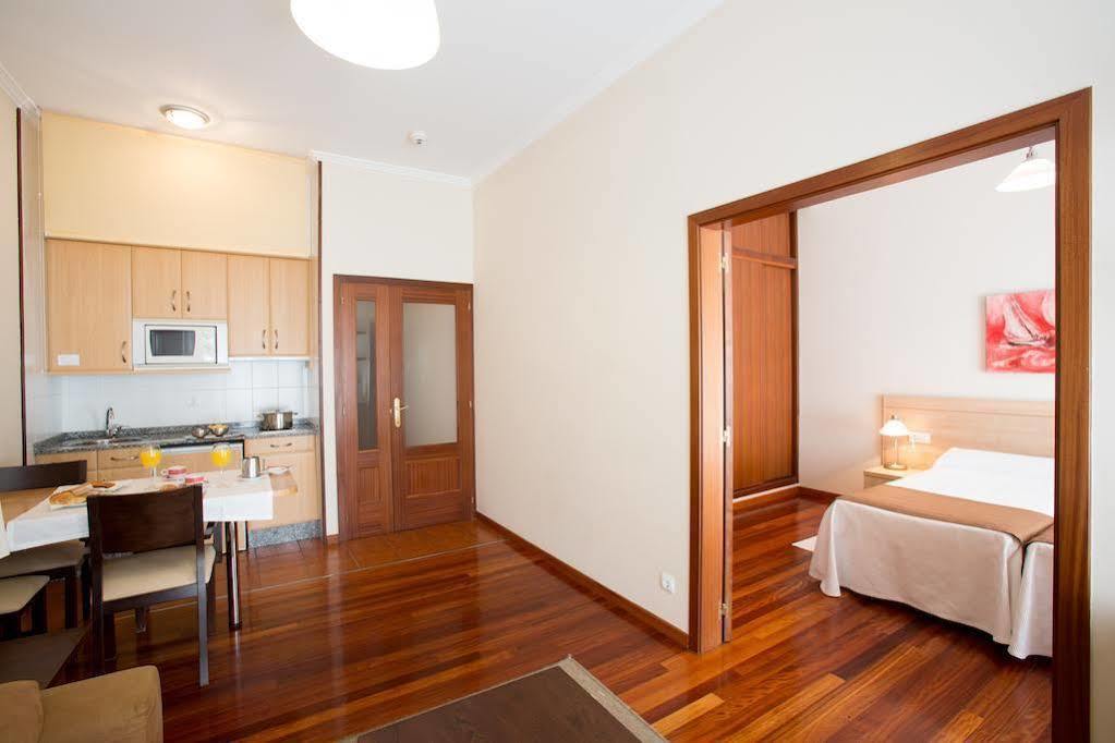 Hotel Apartamentos Dabarca Pontevedra Esterno foto